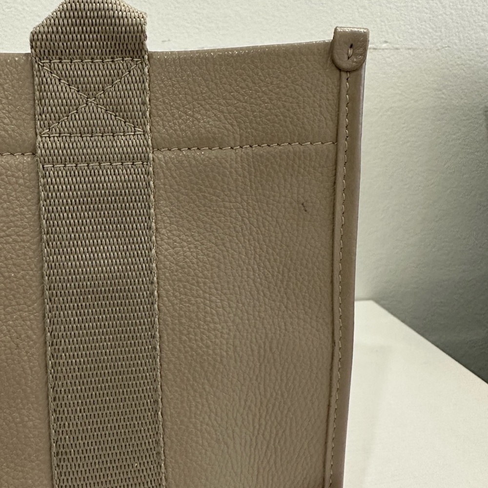 Balenciaga Hardware Leather Tote - Picture 5 of 10